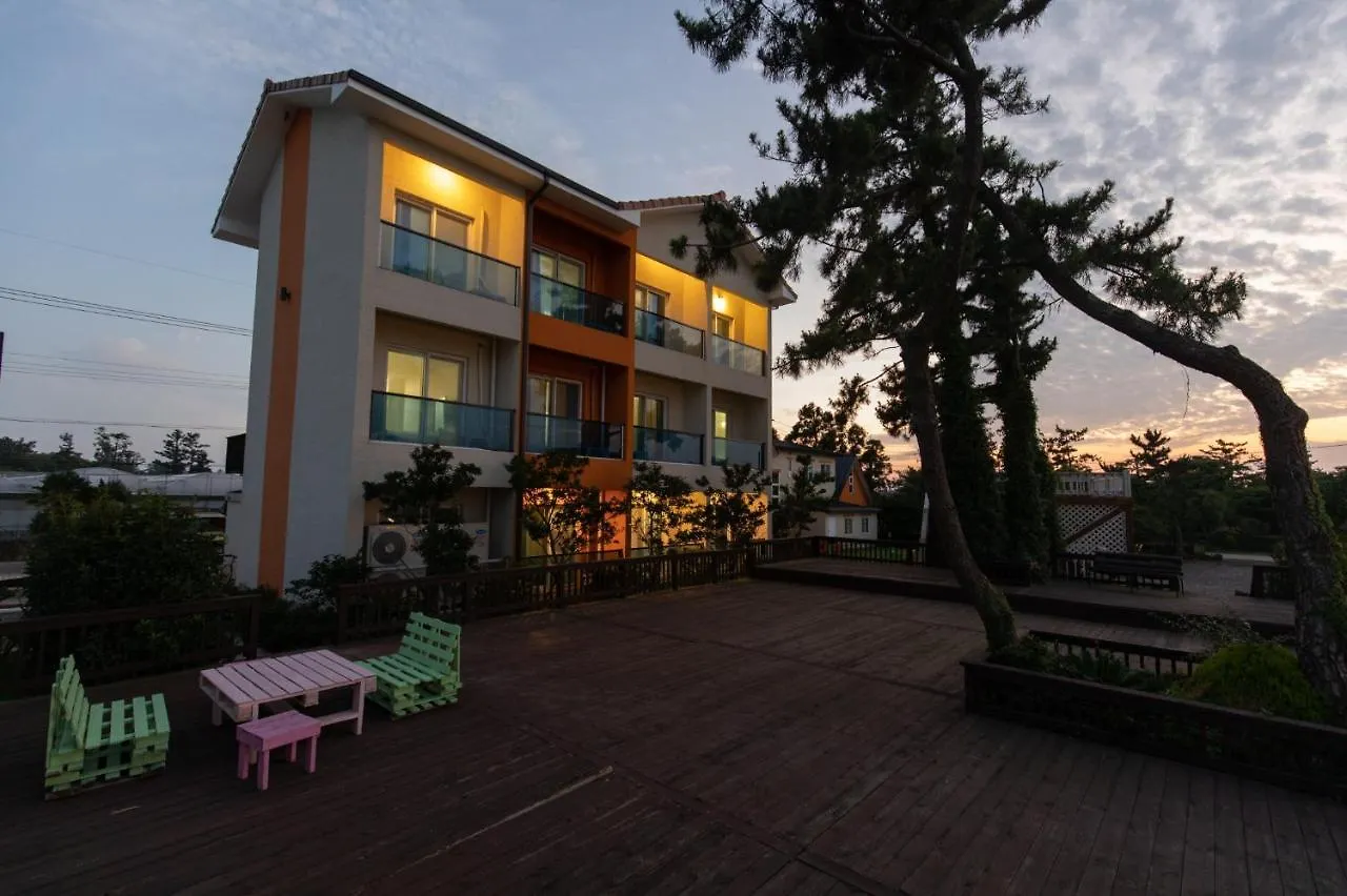 Gamgulhyanggi Healing Park Hotel Jeju 0*,